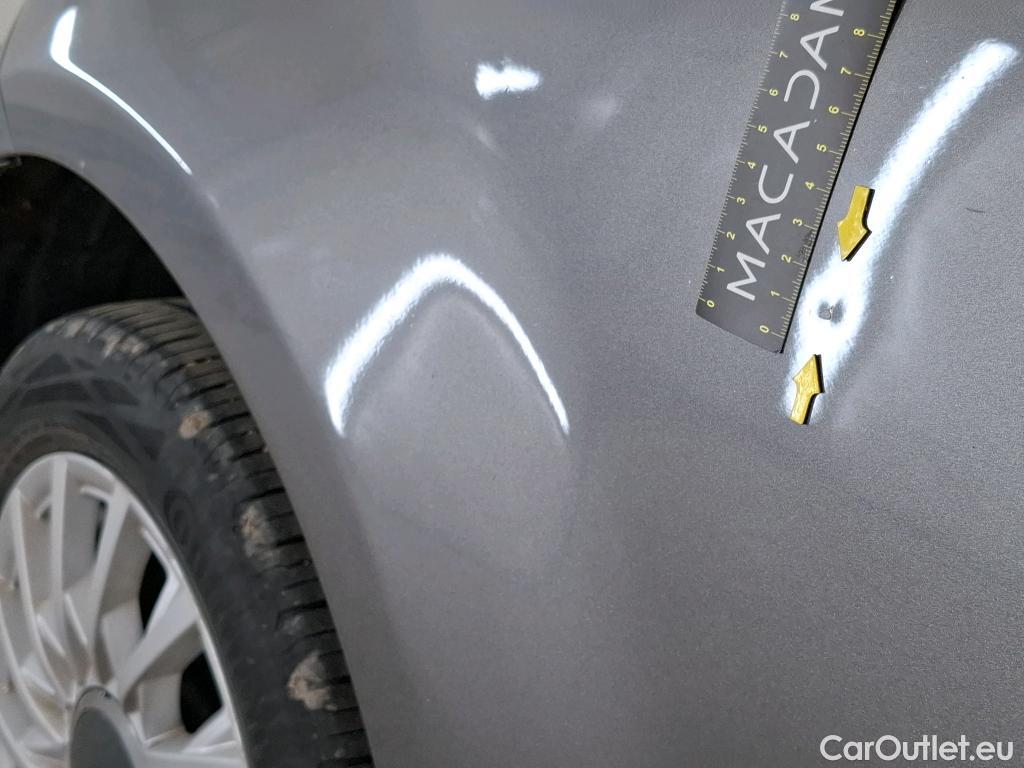  Fiat  500 FIAT  / 2015 / 3P / Berline 1.0 70ch BSG Dolcevita #25