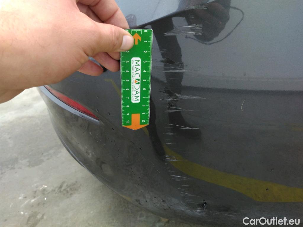  Bmw  Serie 1 Série 1 Berline 116d Sport 1.5 115CV BVA8 E6 #42