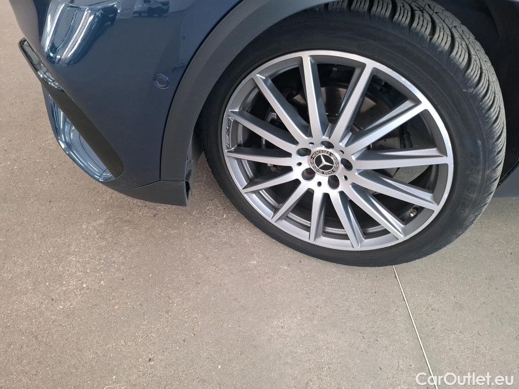  Mercedes  GLA MERCEDES-BENZ  / 2020 / 5P / SUV 2.0  200 D AMG LINE DCT #1