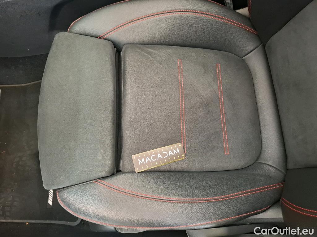  Mercedes  GLA MERCEDES-BENZ  / 2020 / 5P / SUV 2.0  200 D AMG LINE DCT #17