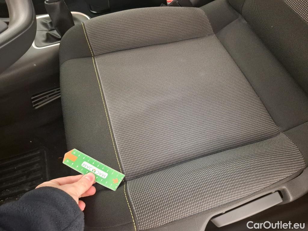  Citroen  C3  Max 1.2 PureTech 80CV BVM5 6E #4