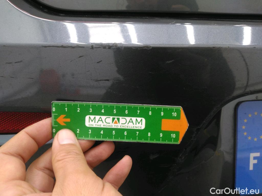  Bmw  Serie 1 Série 1 Berline 116d Sport 1.5 115CV BVA8 E6 #37