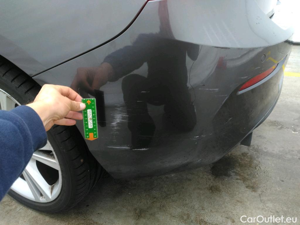  Bmw  Serie 1 Série 1 Berline 116d Sport 1.5 115CV BVA8 E6 #28