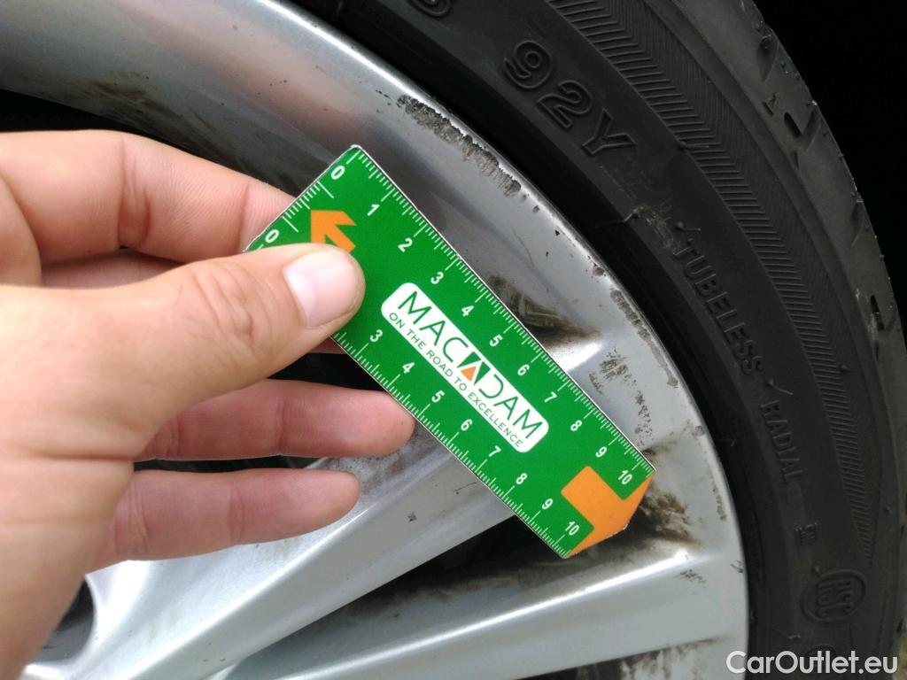  Bmw  Serie 1 Série 1 Berline 116d Sport 1.5 115CV BVA8 E6 #56