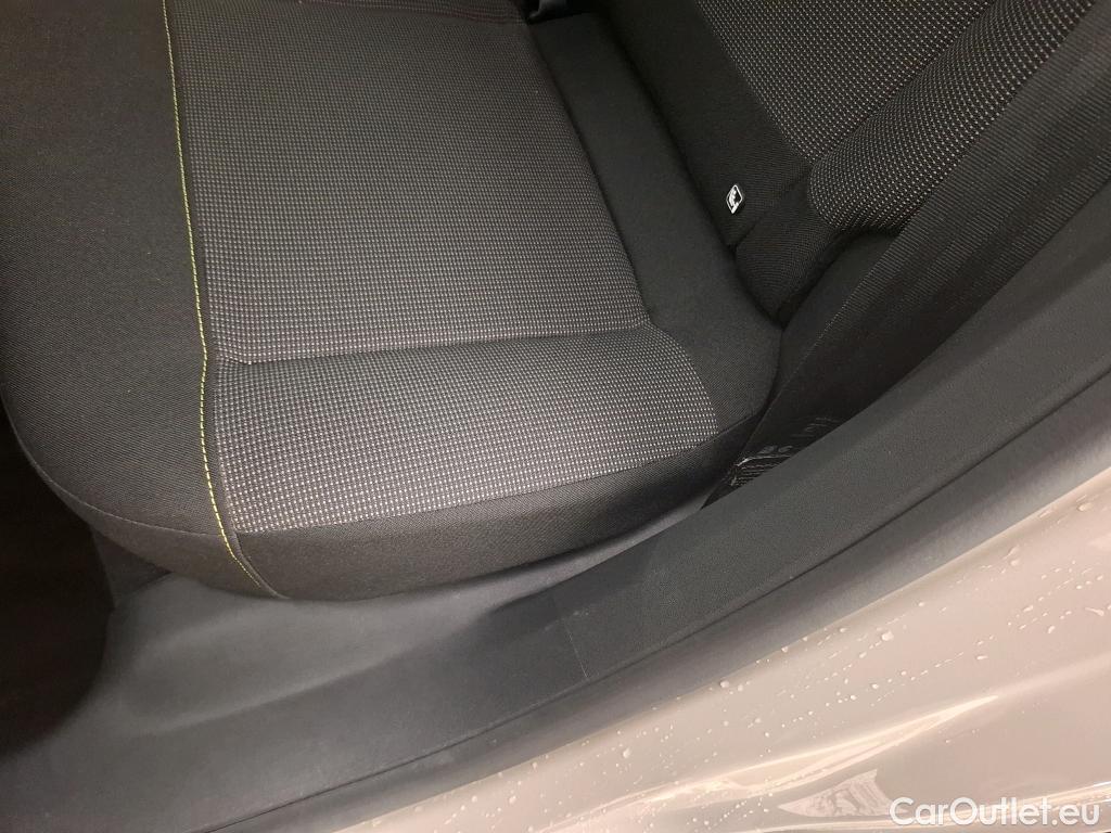  Citroen  C3  Max 1.2 PureTech 80CV BVM5 6E #1