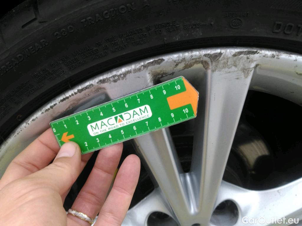  Bmw  Serie 1 Série 1 Berline 116d Sport 1.5 115CV BVA8 E6 #51