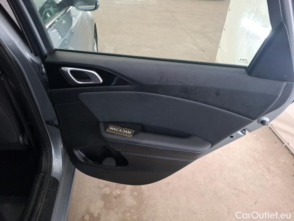  KIA  Cee'd Ceed Sportswagon Active 1.5 T-GDI 160CV BVM6 E6d #45