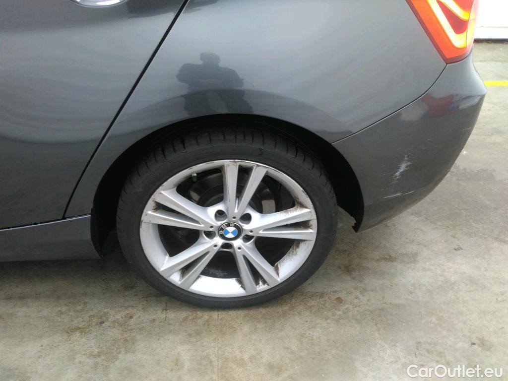  Bmw  Serie 1 Série 1 Berline 116d Sport 1.5 115CV BVA8 E6 #54