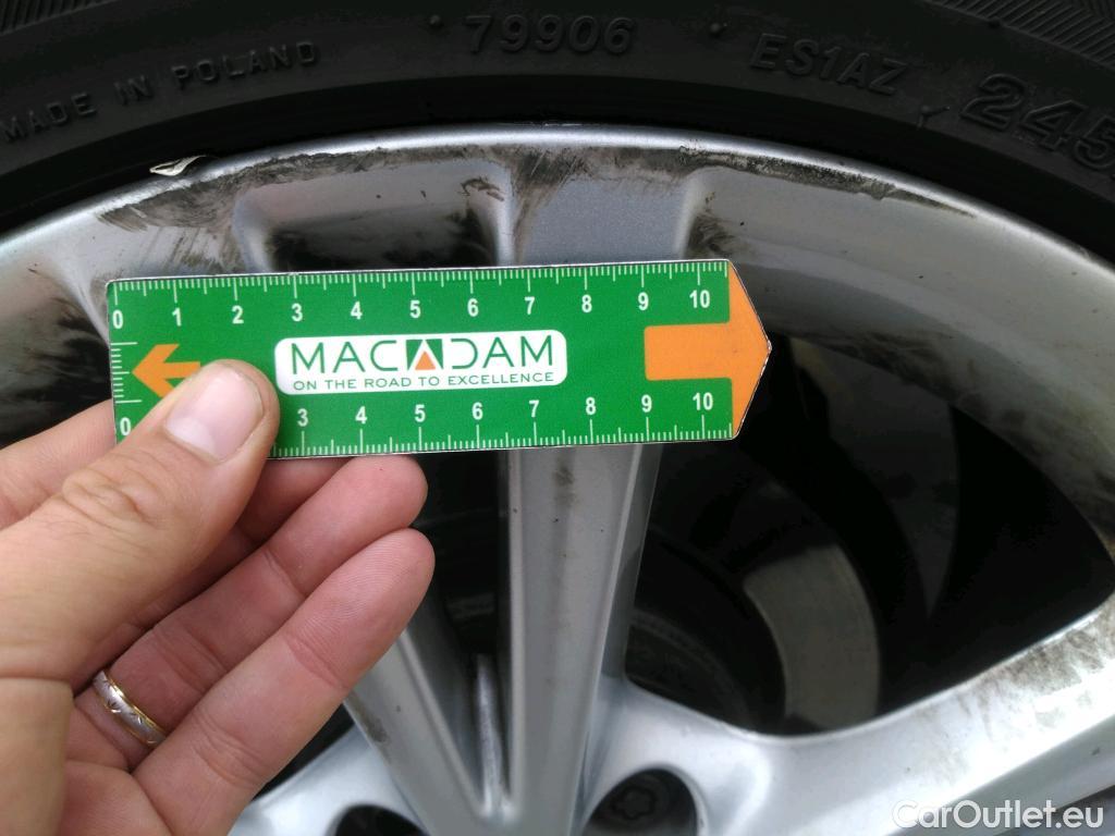  Bmw  Serie 1 Série 1 Berline 116d Sport 1.5 115CV BVA8 E6 #55