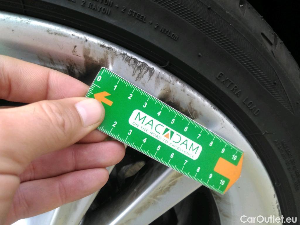  Bmw  Serie 1 Série 1 Berline 116d Sport 1.5 115CV BVA8 E6 #52