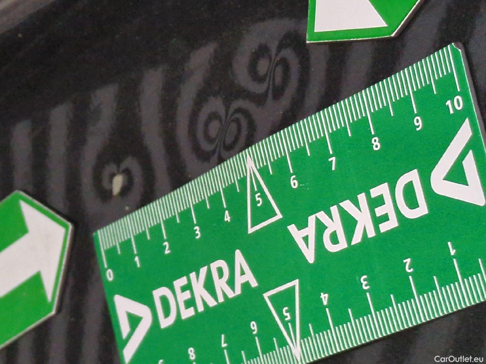  Peugeot  3008 PEUGEOT  / 2016 / 5P / SUV Hybrid4 300 e-EAT8 GT Line #8