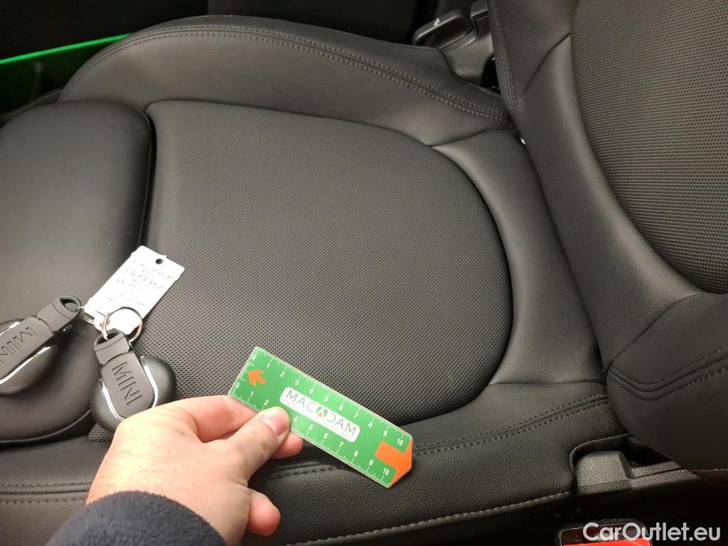  Mini  Countryman MINI  / 2020 / 5P / Crossover Cooper SE ALL4 Essential 125+95ch BVA6 #7