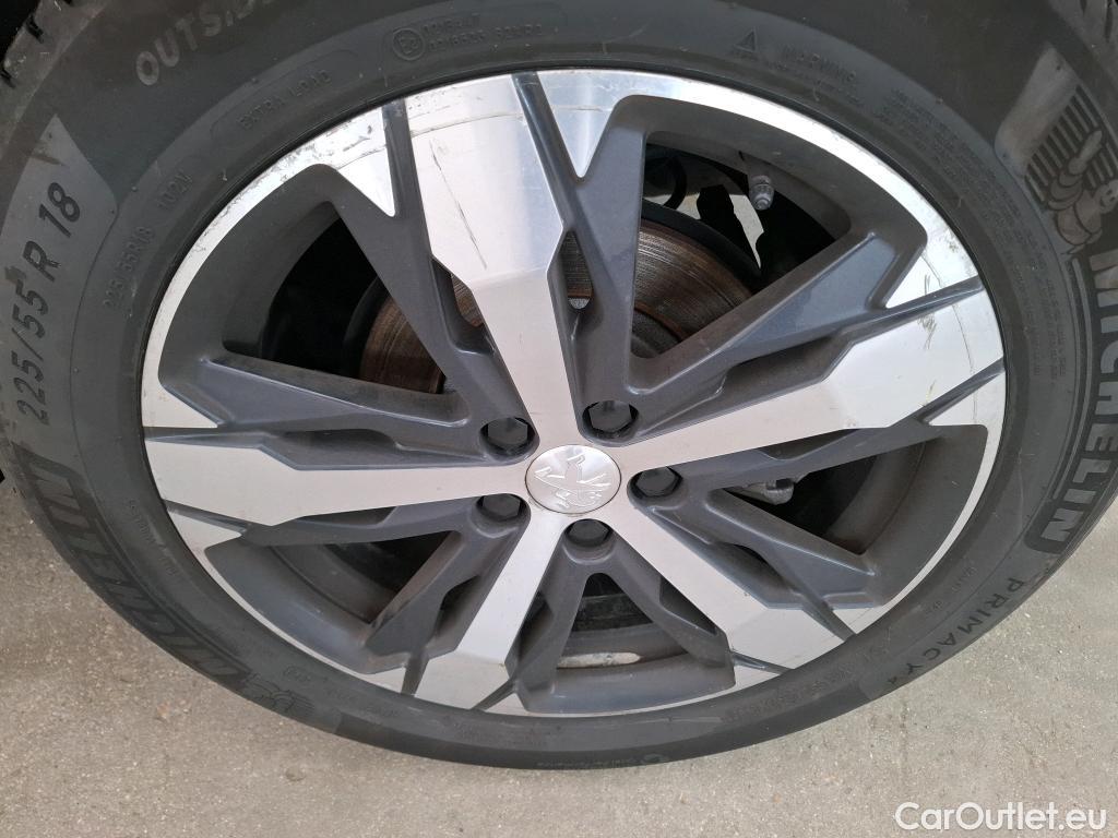  Peugeot  3008  Allure Business 1.5 HDi 130CV BVA8 E6d #18