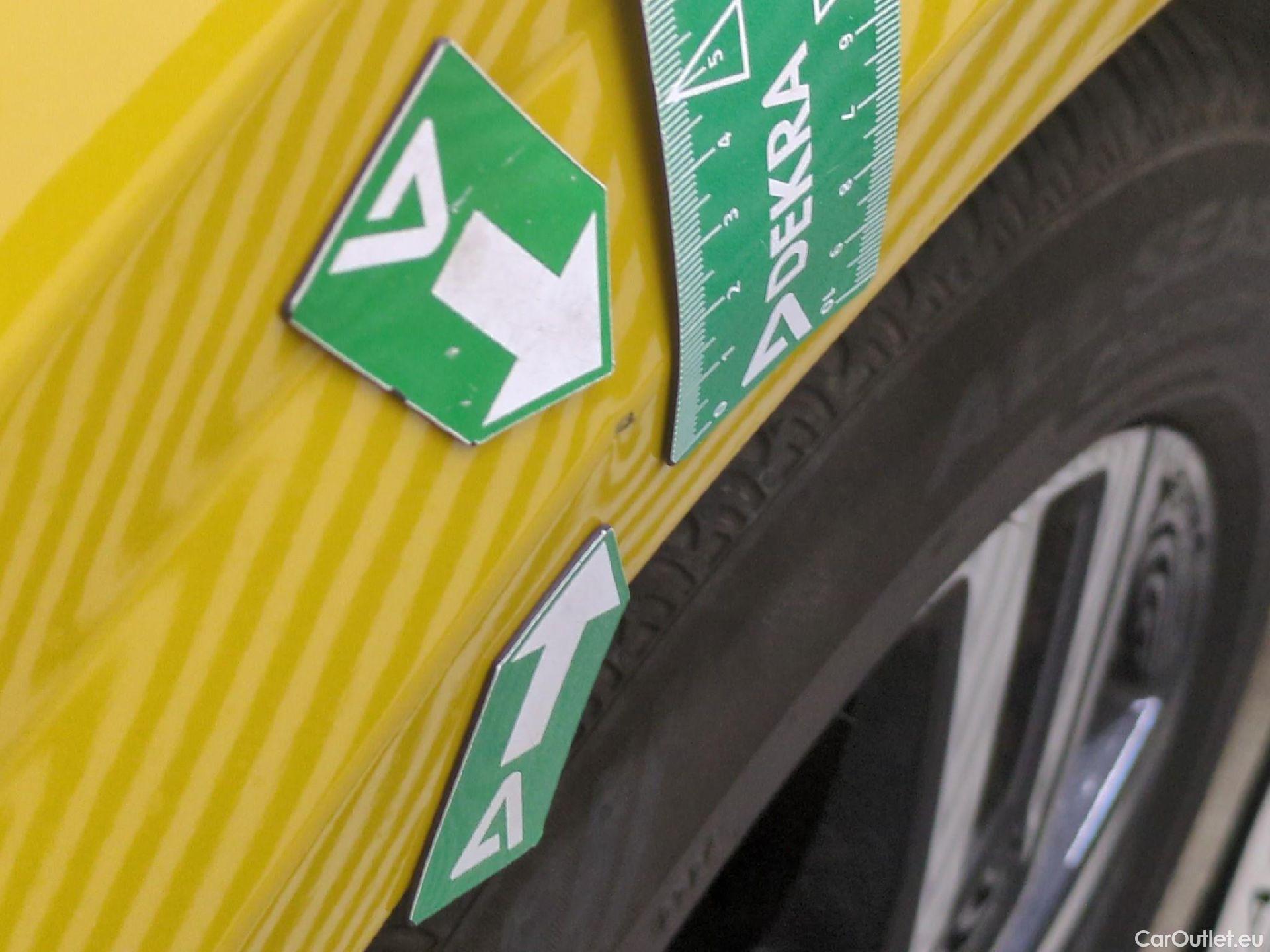  Peugeot  208  Allure Pack 1.2 PureTech 100CV BVA8 E6d #10