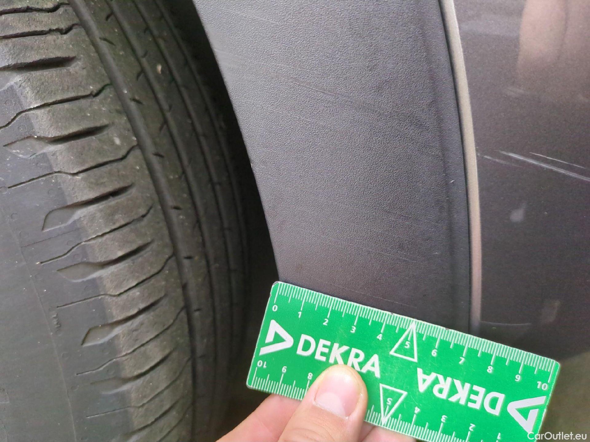  Opel   Grandland X Grandland X Edition 1.5 130CV BVA8 E6d #39