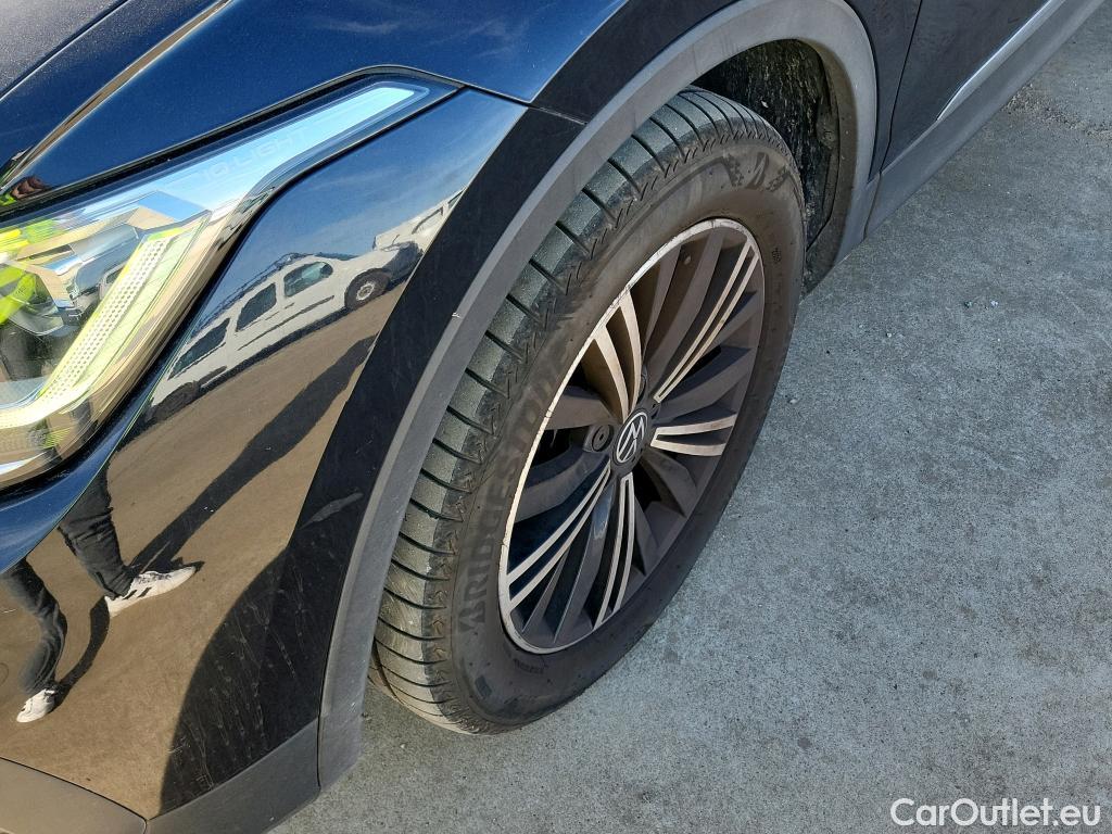  Volkswagen  Tiguan VOLKSWAGEN  / 2020 / 5P / todoterreno Life 2.0 TDI 110kW (150CV) DSG (AC2) #30