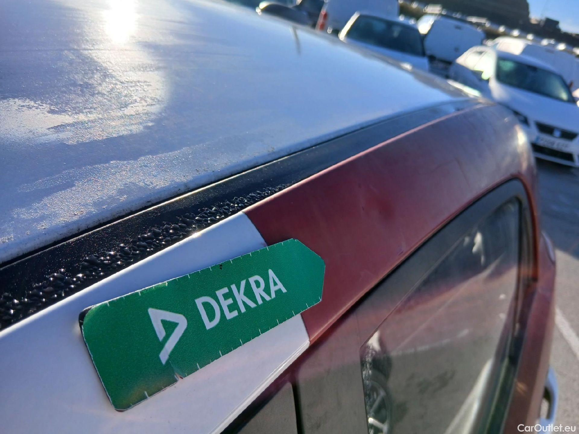  KIA  Rio KIA  / 2020 / 5P / berlina con portón 1.0 T-GDi 74kW (100CV) MHEV iMT Concept #10