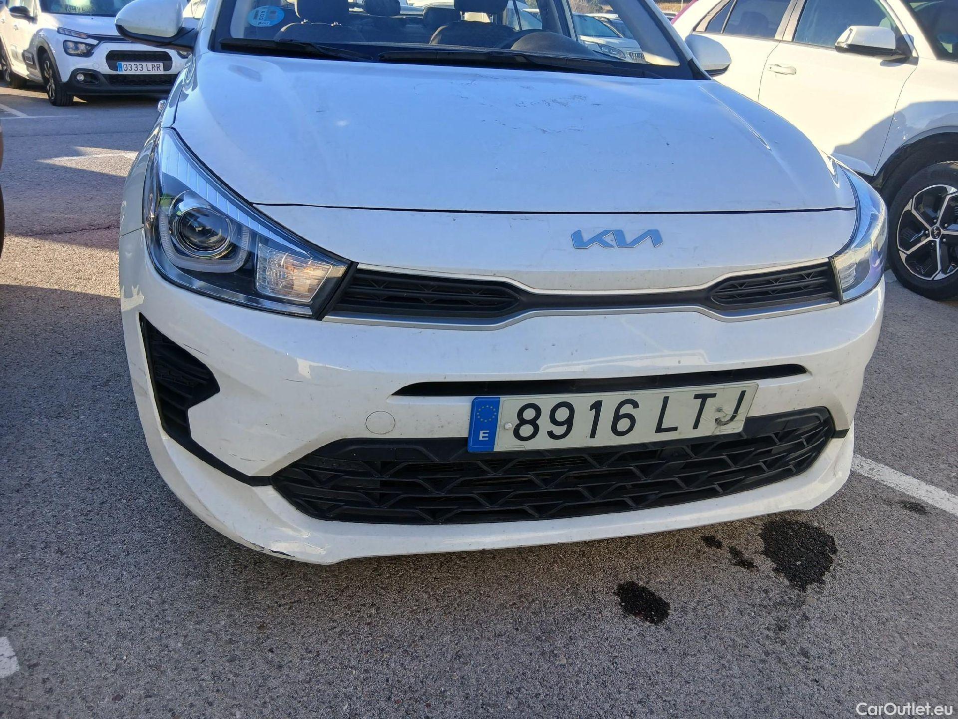  KIA  Rio KIA  / 2020 / 5P / berlina con portón 1.0 T-GDi 74kW (100CV) MHEV iMT Concept #4