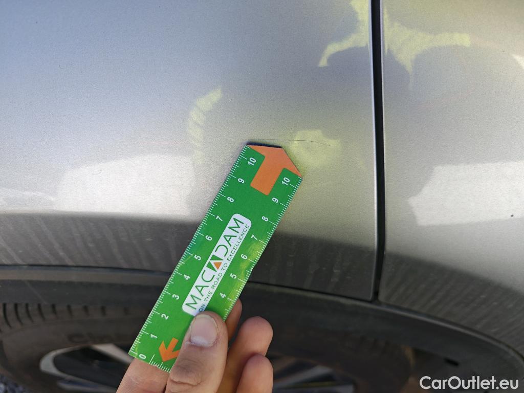  Toyota  C-HR TOYOTA  / 2016 / 5P / todoterreno 1.8 125H Advance (CX) #23