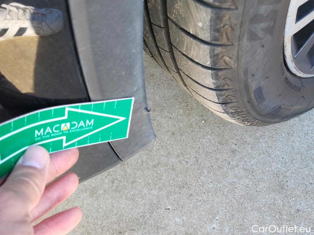  Volkswagen  Tiguan VOLKSWAGEN  / 2020 / 5P / todoterreno Life 2.0 TDI 110kW (150CV) DSG (AC2) #31