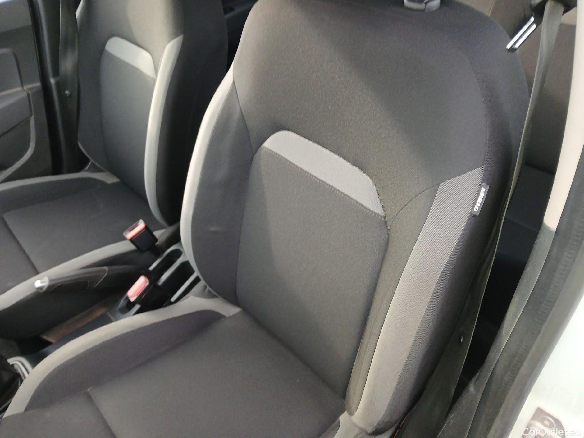  Dacia  Duster DACIA  / 2018 / 5P / todoterreno Essent. Blue dCi 85kW (115CV) 4X2 #2