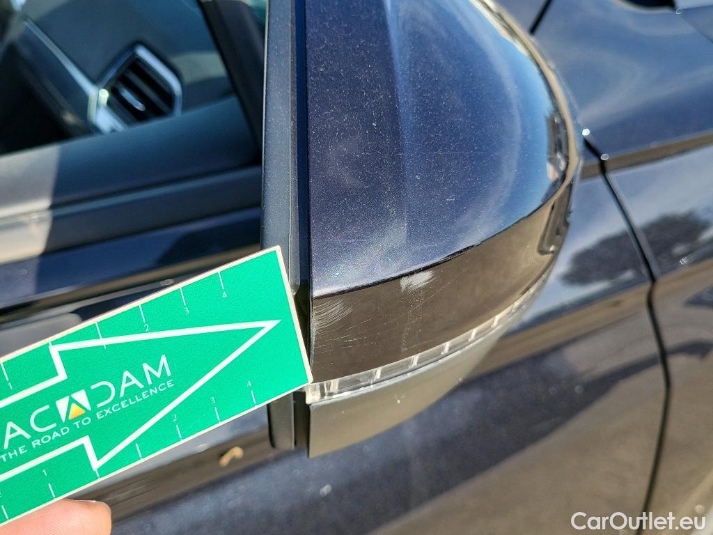  Volkswagen  Tiguan VOLKSWAGEN  / 2020 / 5P / todoterreno Life 2.0 TDI 110kW (150CV) DSG (AC2) #29