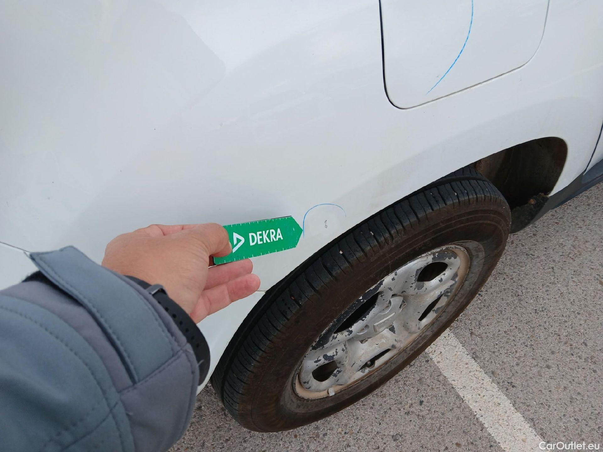  Dacia  Duster DACIA  / 2018 / 5P / todoterreno Essent. Blue dCi 85kW (115CV) 4X2 #30