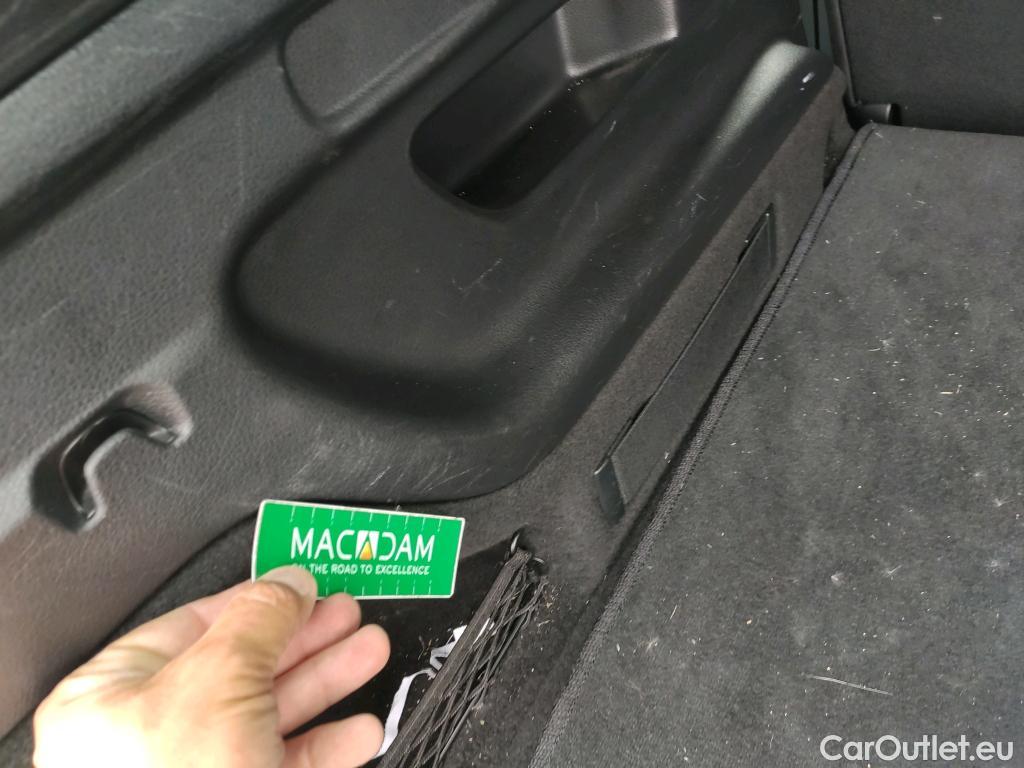  Mercedes  GLB MERCEDES-BENZ  / 2019 / 5P / todoterreno 2.0  200 D DCT 110KW (150CV) #11