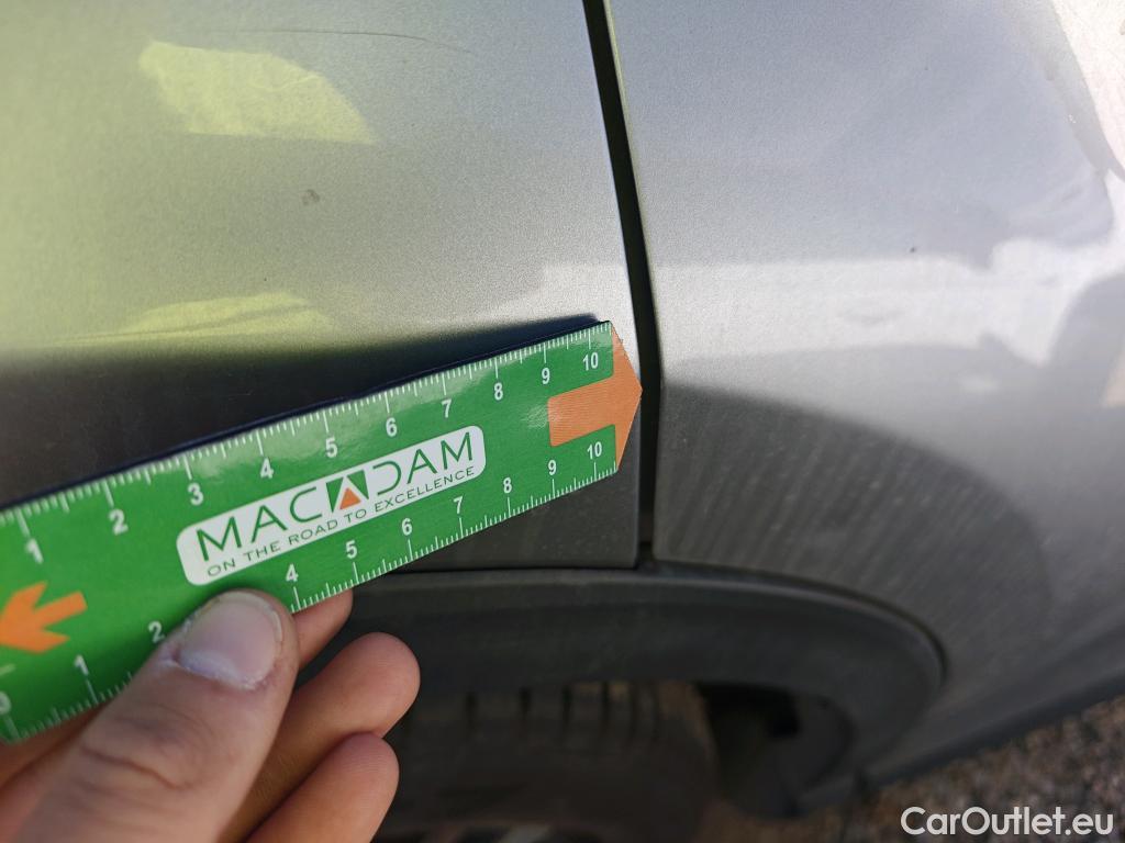  Toyota  C-HR TOYOTA  / 2016 / 5P / todoterreno 1.8 125H Advance (CX) #25