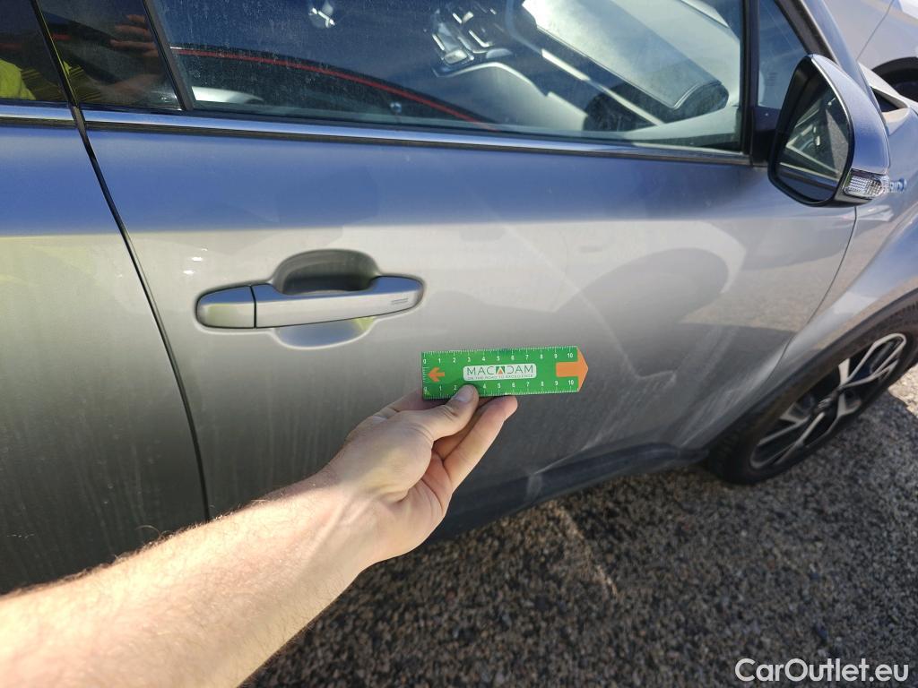  Toyota  C-HR TOYOTA  / 2016 / 5P / todoterreno 1.8 125H Advance (CX) #26