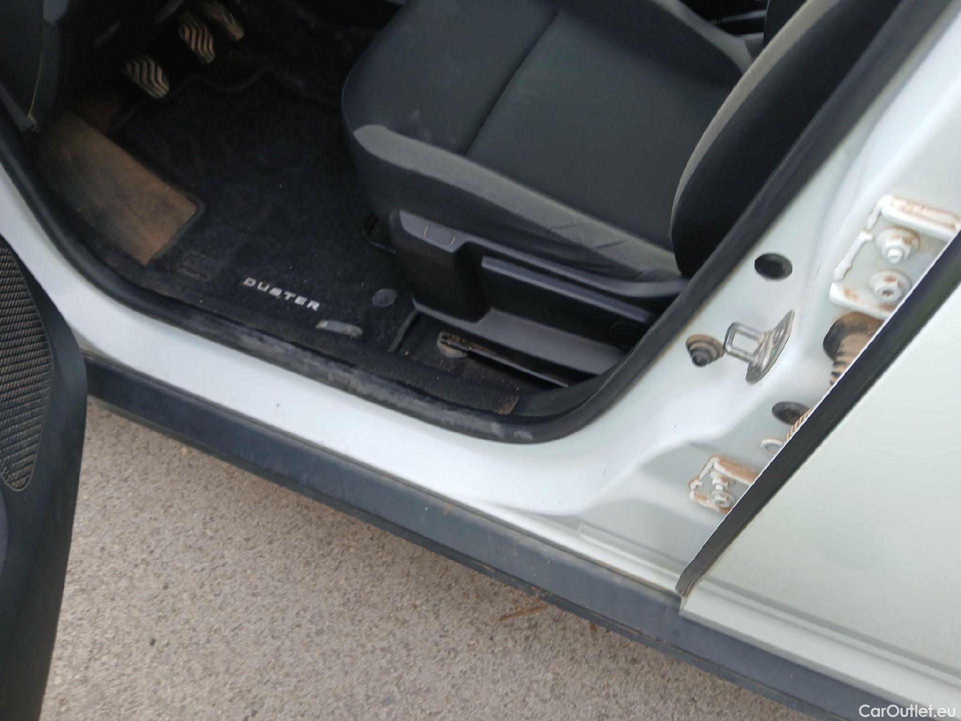  Dacia  Duster DACIA  / 2018 / 5P / todoterreno Essent. Blue dCi 85kW (115CV) 4X2 #3