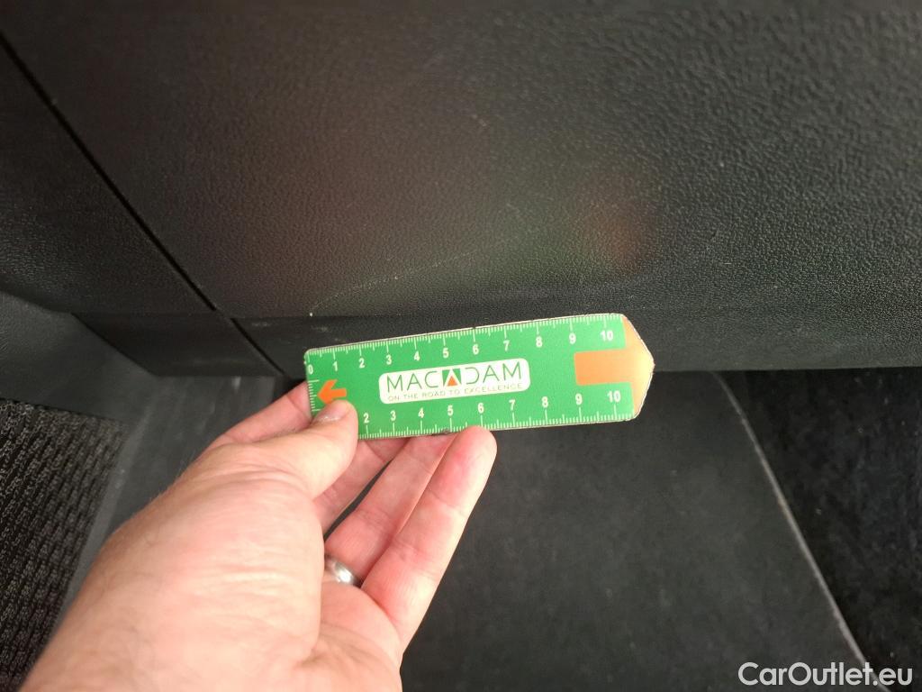  Volkswagen  Tiguan VOLKSWAGEN  / 2020 / 5P / SUV 1.4 eHybrid 245 DSG6 Elegance #9