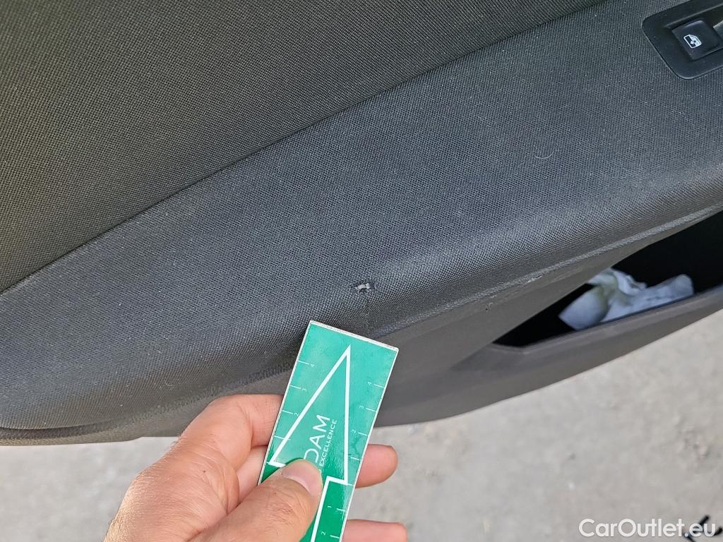  Volkswagen  Tiguan VOLKSWAGEN  / 2020 / 5P / todoterreno Life 2.0 TDI 110kW (150CV) DSG (AC2) #21