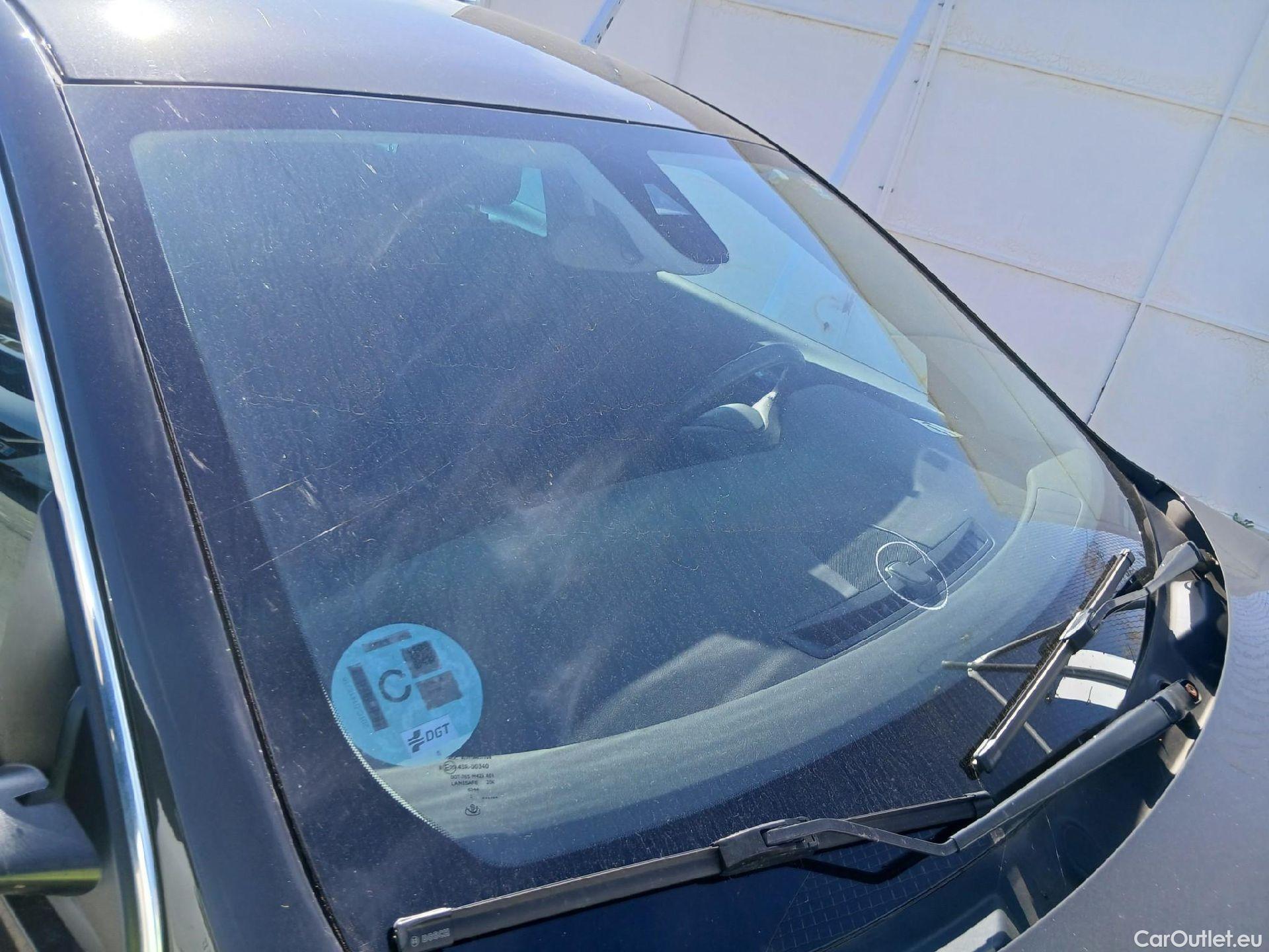  Land Rover  Discovery OPEL Insignia / 2020 / 5P / berlina con portón GS Business Elegance 2.0D DVH 130kW MT6 #13