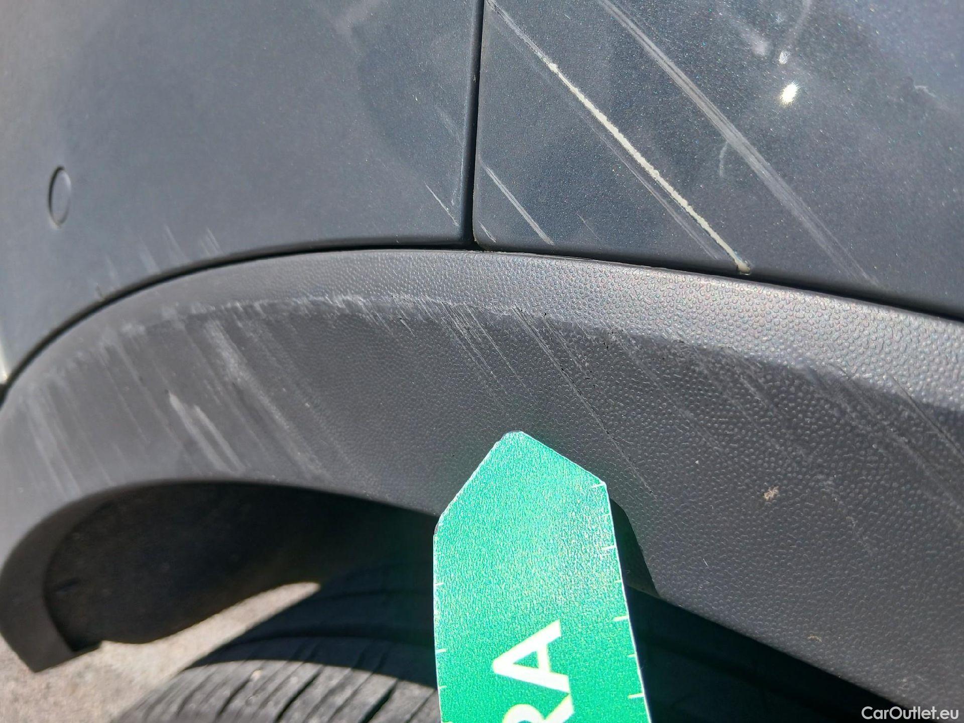  Volkswagen  Tiguan VOLKSWAGEN  / 2020 / 5P / todoterreno Life 2.0 TDI 110kW (150CV) DSG #29