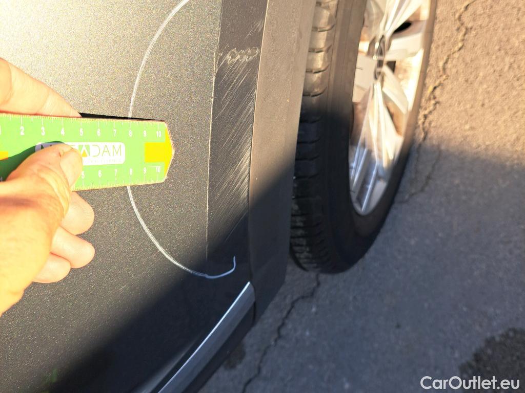  Volkswagen  T-ROC VOLKSWAGEN  / 2017 / 5P / todoterreno Advance 2.0 TDI 110kW (150CV) DSG (AC2) #10