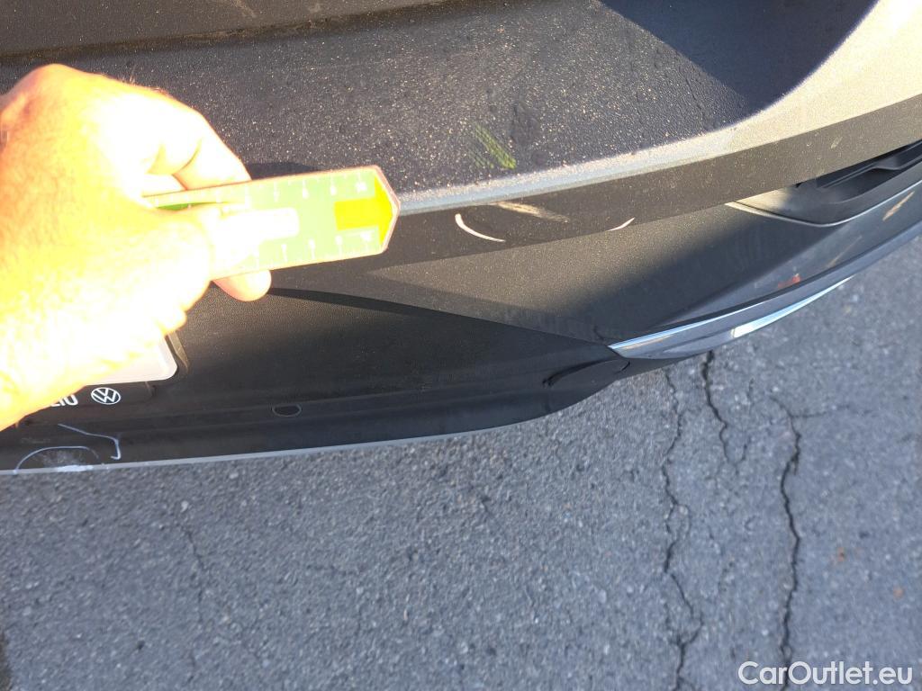  Volkswagen  T-ROC VOLKSWAGEN  / 2017 / 5P / todoterreno Advance 2.0 TDI 110kW (150CV) DSG (AC2) #11