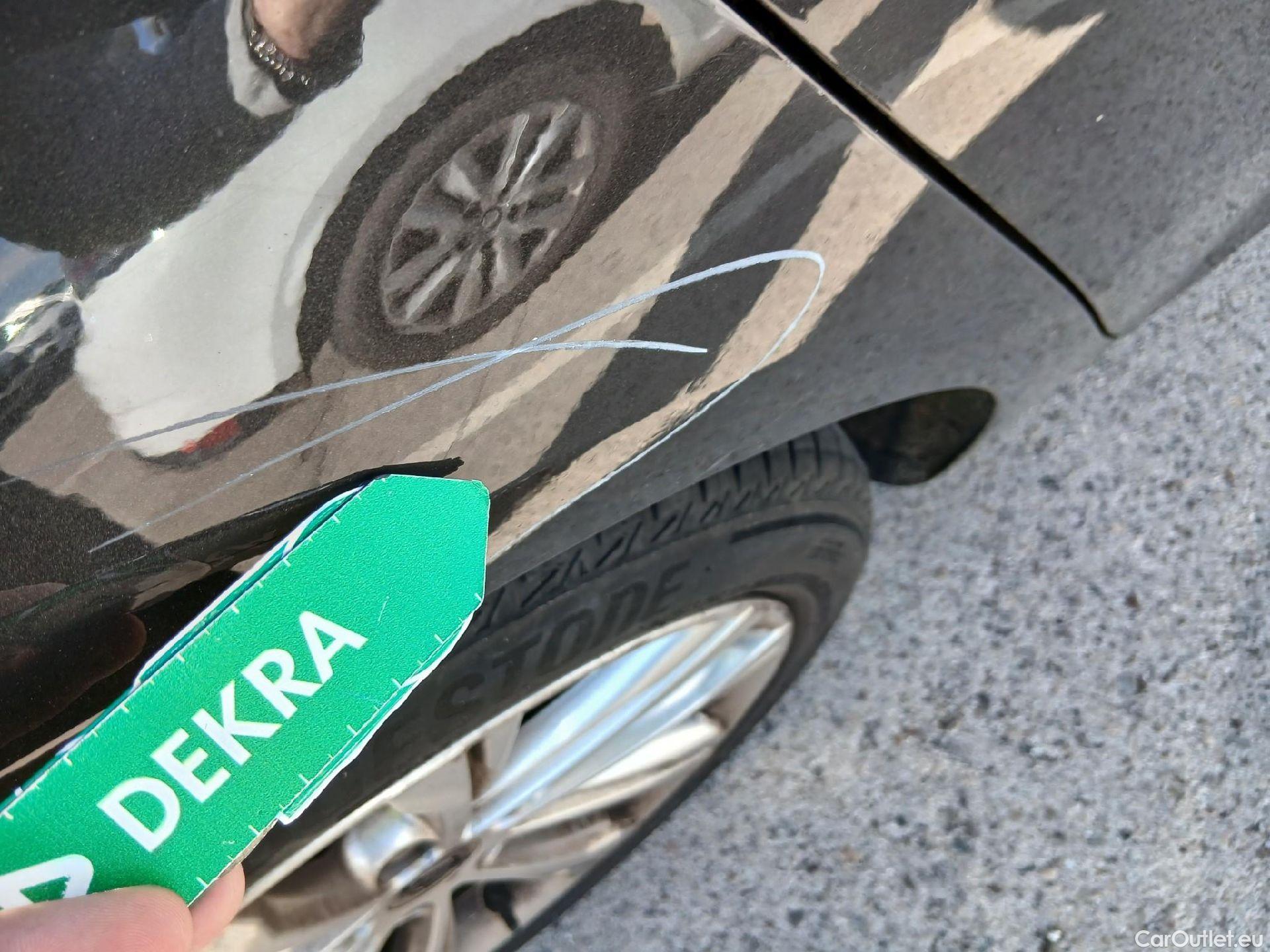  Land Rover  Discovery OPEL Insignia / 2020 / 5P / berlina con portón GS Business Elegance 2.0D DVH 130kW MT6 #20