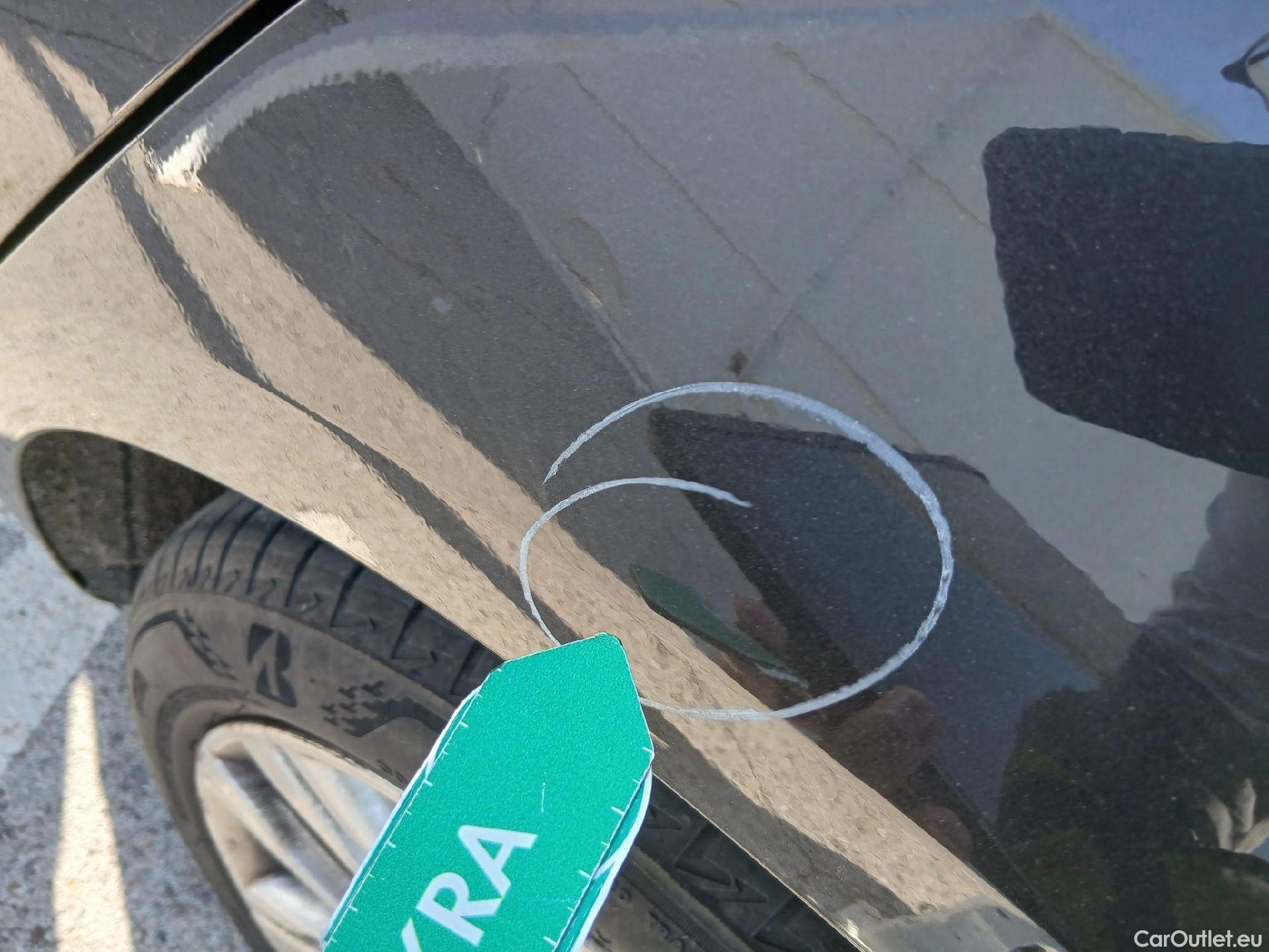  Land Rover  Discovery OPEL Insignia / 2020 / 5P / berlina con portón GS Business Elegance 2.0D DVH 130kW MT6 #17