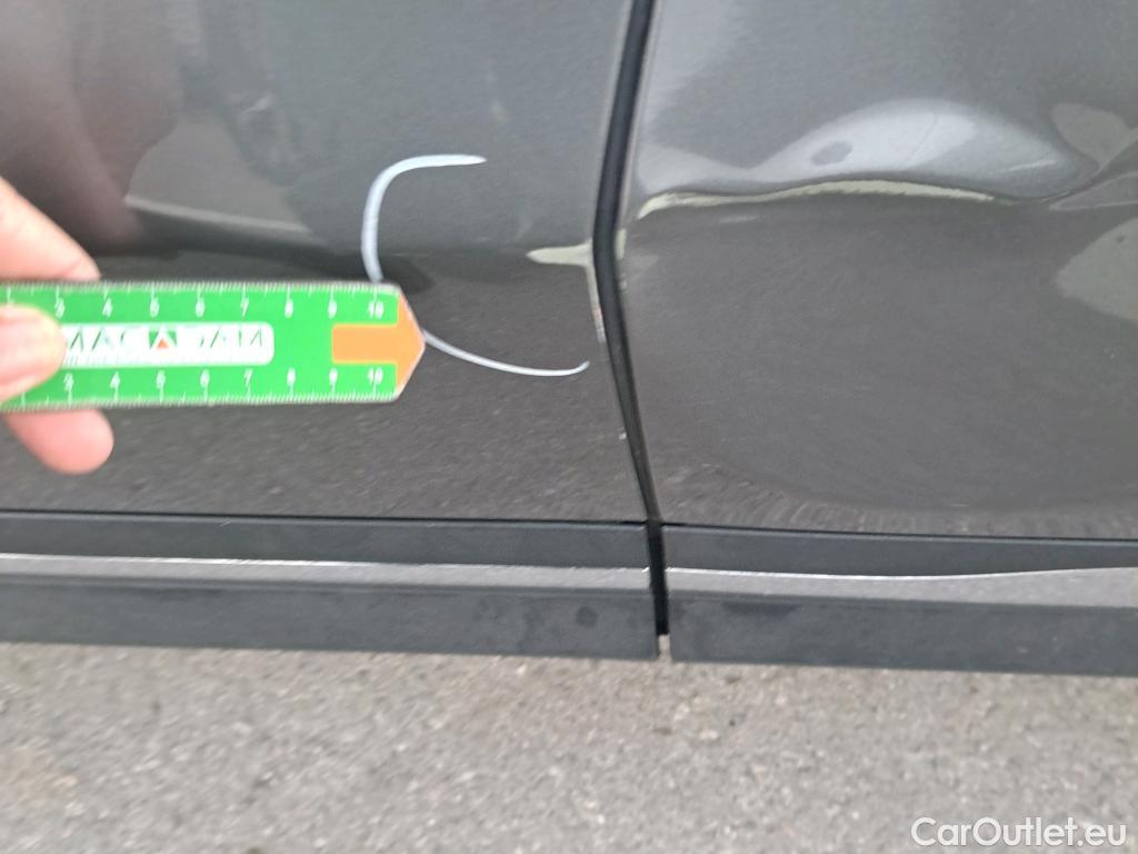  Mercedes  GLA MERCEDES-BENZ  / 2020 / 5P / todoterreno  200 D #9