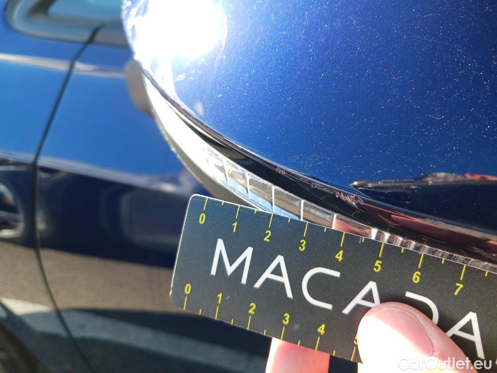  Volkswagen  Golf  VOLKSWAGEN / 2020 / 5P / berlina con portón Life 2.0 TDI 85kW (115CV) #28