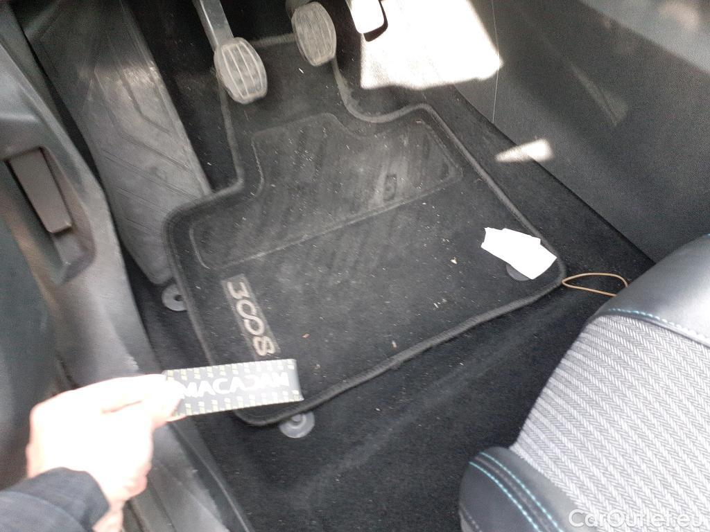  Peugeot  3008 PEUGEOT  / 2020 / 5P / todoterreno 1.5 BlueHDi 96kW (130CV) S&S Allure #29