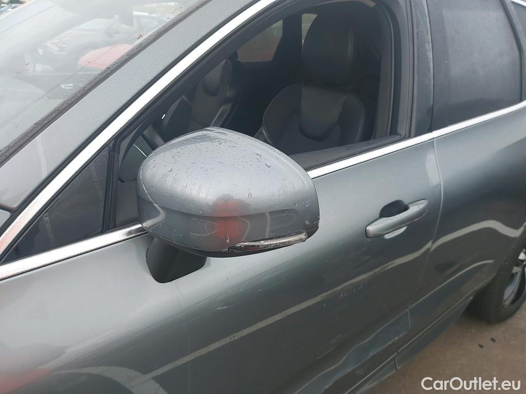  Volvo  XC60 VOLVO  / 2017 / 5P / todoterreno 2.0 T8 AWD Business Plus Auto #28