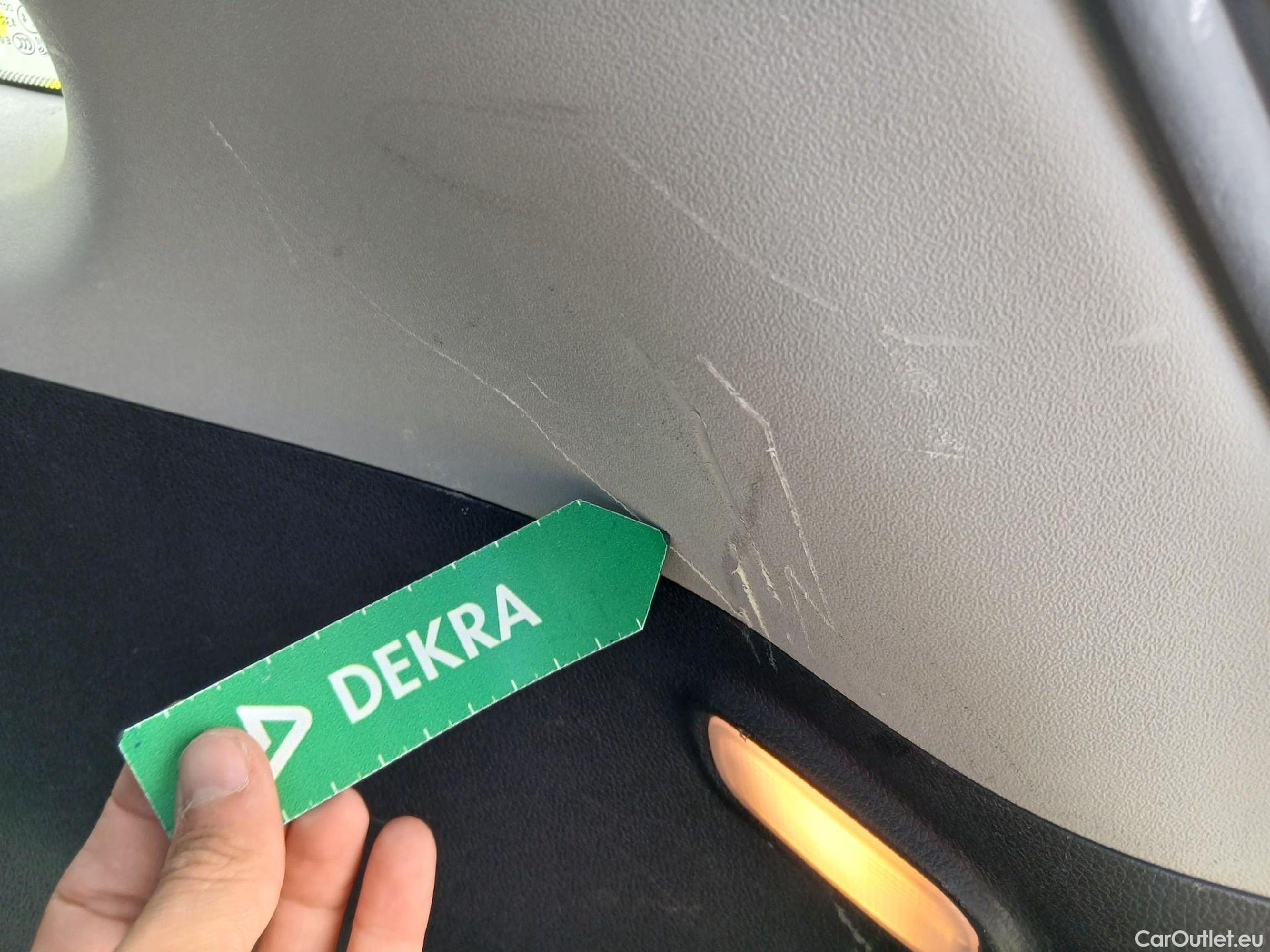  KIA  Niro KIA  1.6 GDi PHEV 104kW (141CV) Drive (AC) #44