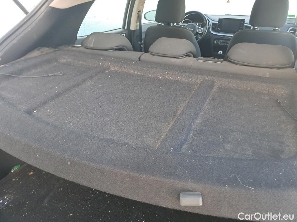  KIA  XCeed KIA  / 2019 / 5P / todoterreno 1.0 T-GDi Drive 88kW (120CV) #6