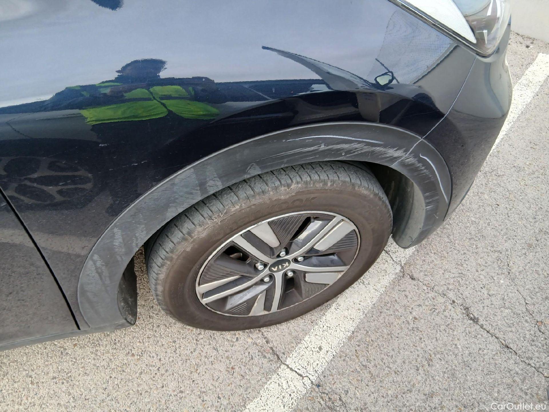  KIA  Niro KIA  1.6 GDi PHEV 104kW (141CV) Drive (AC) #60