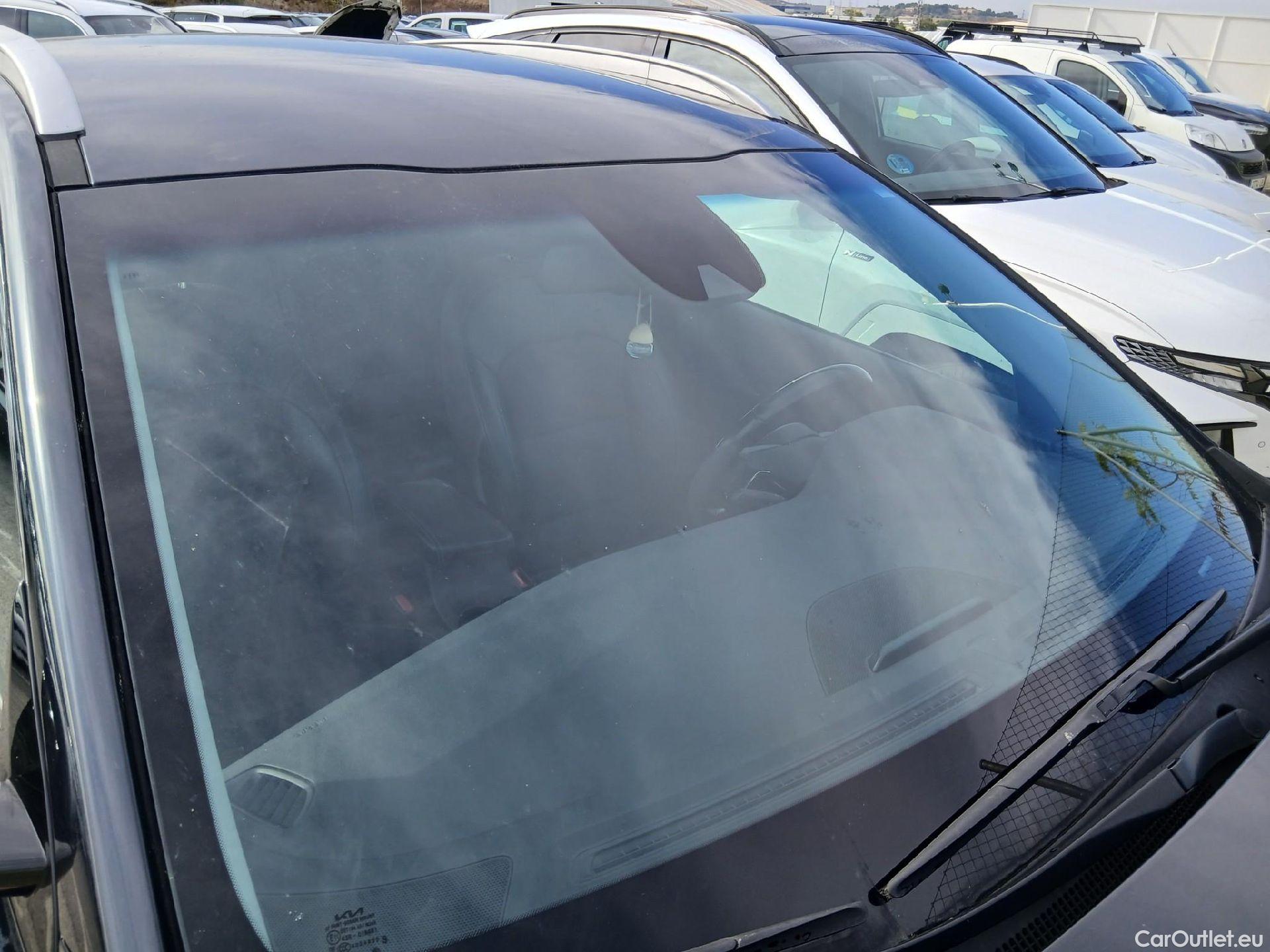  KIA  Niro KIA  1.6 GDi PHEV 104kW (141CV) Drive (AC) #14