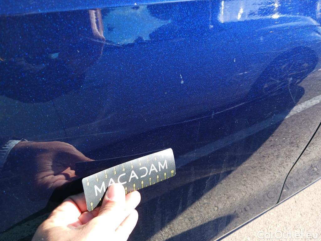  Volkswagen  Golf  VOLKSWAGEN / 2020 / 5P / berlina con portón Life 2.0 TDI 85kW (115CV) #26