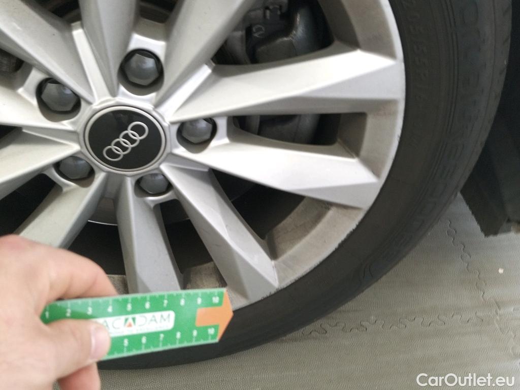  Audi  A3 AUDI  / 2020 / 5P / berlina con portón Sportback 30 TFSI 81kW (110CV) S tronic #6