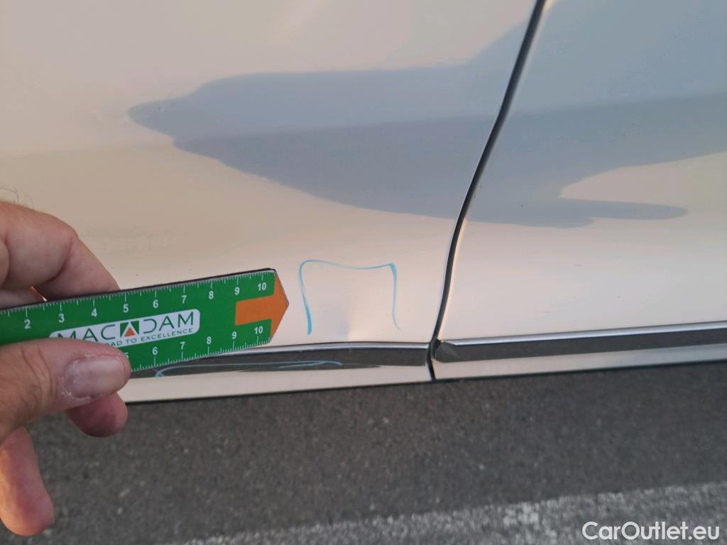  KIA  Niro KIA  / 2019 / 5P / crossover 1.6 GDi PHEV 104kW (141CV) Drive #3